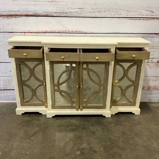 Buffet / Sideboard / Credenza