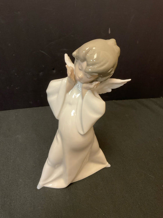 Lladro Statue/Figurine/Bust