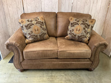  Lark Manor Loveseat