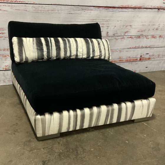 Lee Industries Chaise