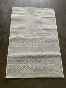  Oriental Weavers Rug