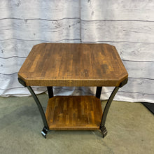  Flexsteel End Table