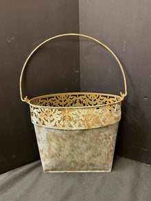  Basket