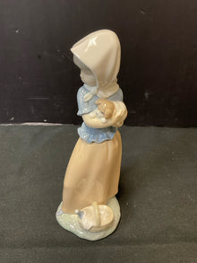  Lladro Statue/Figurine/Bust