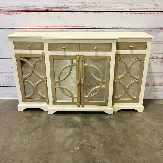 Buffet / Sideboard / Credenza