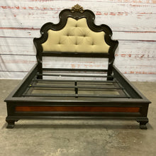  Hekman Complete Bed--King