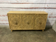  Buffet / Sideboard / Credenza