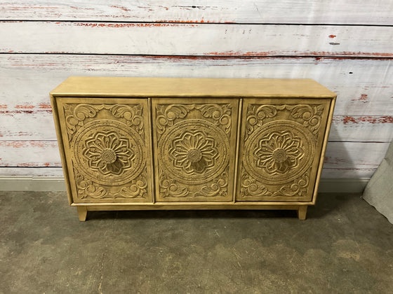 Buffet / Sideboard / Credenza