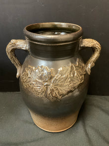  Rowe Urn