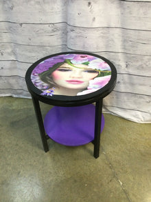  Accent Table