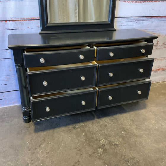 Chris Madden Dresser w/ Mirror