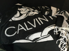  Calvin Klein Scarf