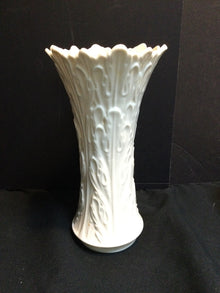  Lenox Vase