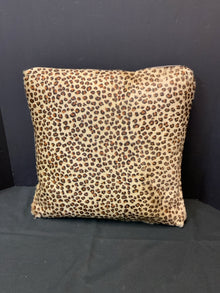  Williams-Sonoma Pillow