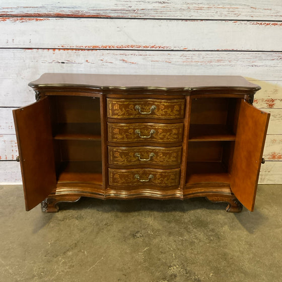 Buffet / Sideboard / Credenza