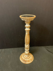  Candleholder