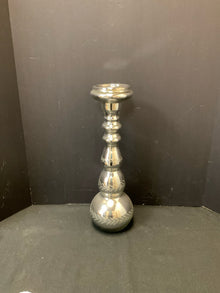  Candleholder