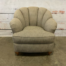  Ethan Allen Chair