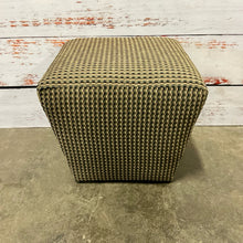  Ethan Allen Ottoman