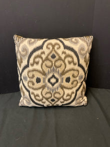  Pillow