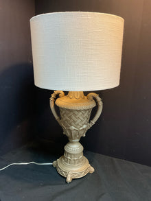  Lamp