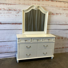  Dresser w/ Mirror