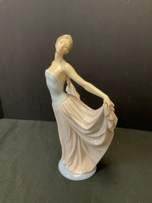  Lladro Statue/Figurine/Bust