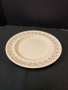  Decorative Plate