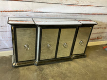  Buffet / Sideboard / Credenza